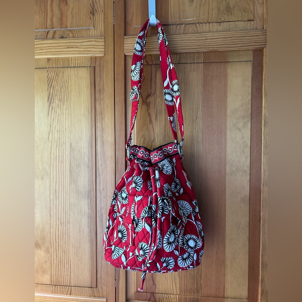 Vera Bradley Deco Daisy Hobo Drawstring Bag